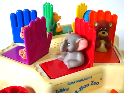 VINTAGE Toy 1990 Texas Instruments Peek-a-Boo Zoo Baby Toddler Toy