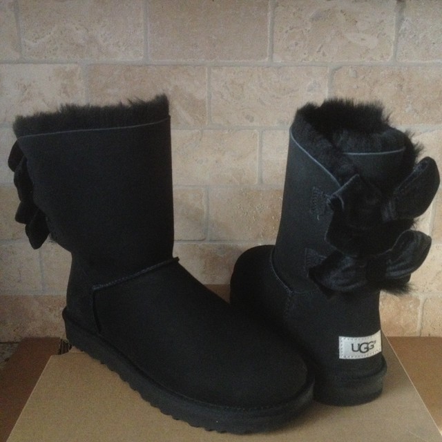 women's short black suede boots