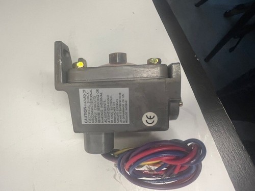 Barksdale CD2H-A150SS Druckschalterbereich 1,5-150 PSI NEU - Bild 8 von 8