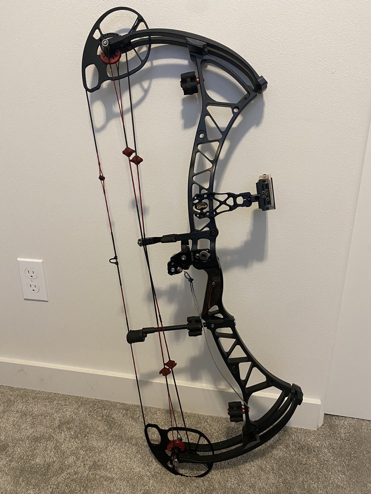 Picture 2 of 6
