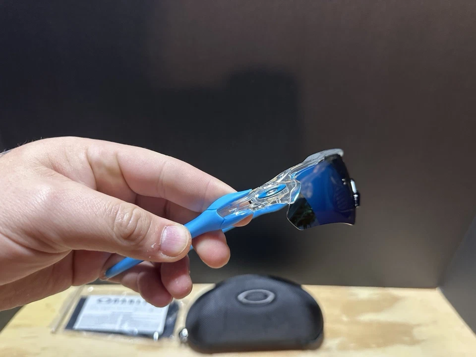 Oakley Radar Ev Path 9275 Prizm 太阳镜 含保护壳 透明/蓝色 — 第 4/4 张图片