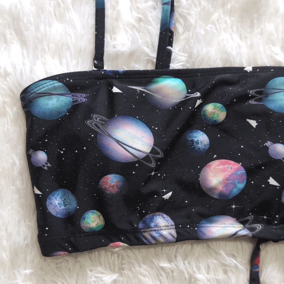 Top de bikini Blackmilk Paper Universe con cuerda bandeau negro leche galaxia espacio Foto 4 de 4