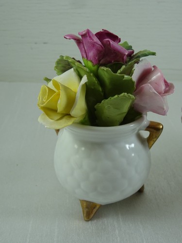 Vintage Coalport England Bone China Blumen Figur Fuß Vase Goldrand 2 Stück - Bild 2 von 21