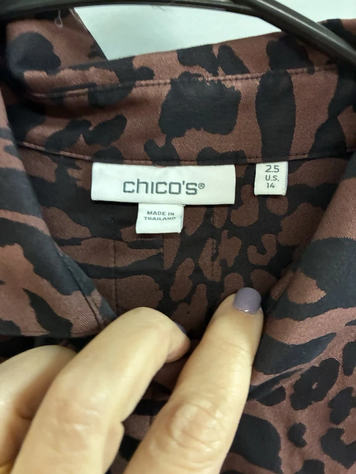 Blusa Chico’s Marrón Negra Estampado Animal Botón Frontal Talla 2.5 (14) Foto 4 de 4