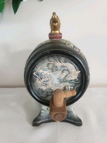 Vtg Japanese Dragonware Moriage Sake Keg Barrel Decanter Hand Painted Barware - Picture 3 of 7