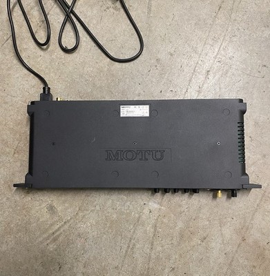 MOTU 828x Thunderbolt USB Audio Interface CueMix FX Rackmount Powers On