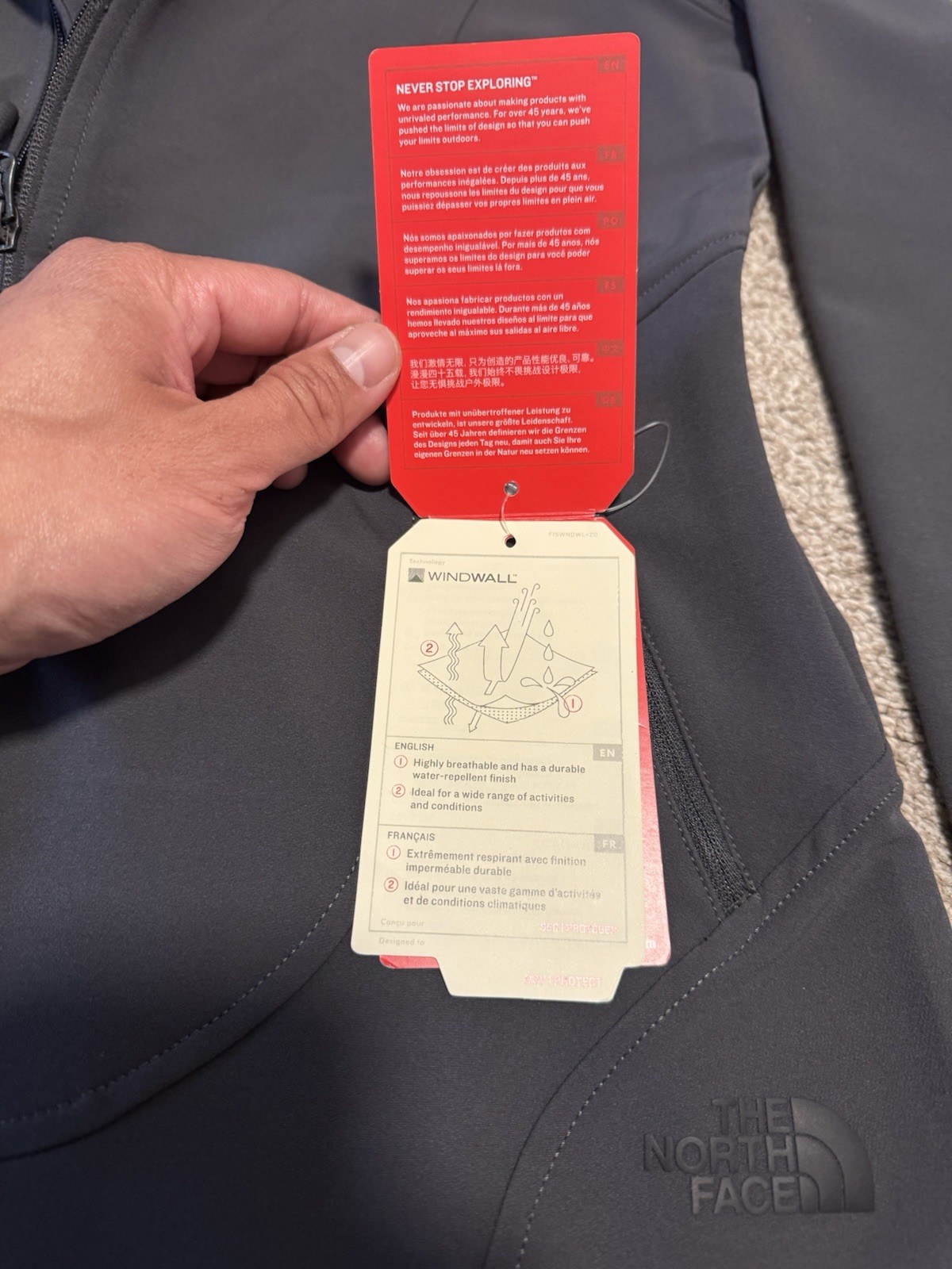 The North Face Womens Tech Stretch Jacket Windwall  Sz Small Gray Logo  New thumbnail 4