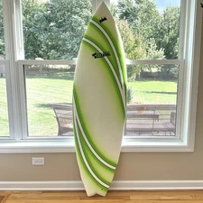 Handshaped Millennial Surfboard 5’9” Shortboard Surf Board Green & White w/ Fins