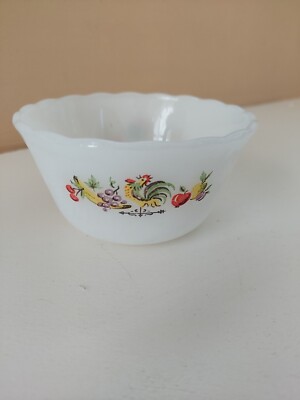 VINTAGE FIRE KING ROOSTER MILK GLASS BOWL/CUSTARD CUP