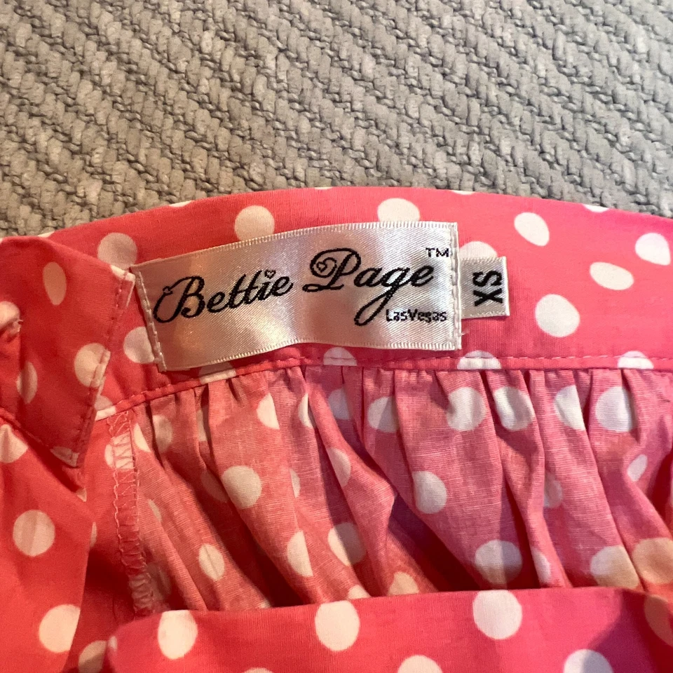 Saia feminina Bettie Page Las Vegas rosa bolinhas flor tamanho XS pin up kitsch - Imagem 3 de 4