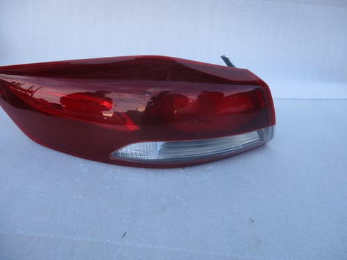 2017 2018 HYUNDAI ELANTRA DRIVER LH TAIL LIGHT OEM USED 17 18 - Picture 2 of 8