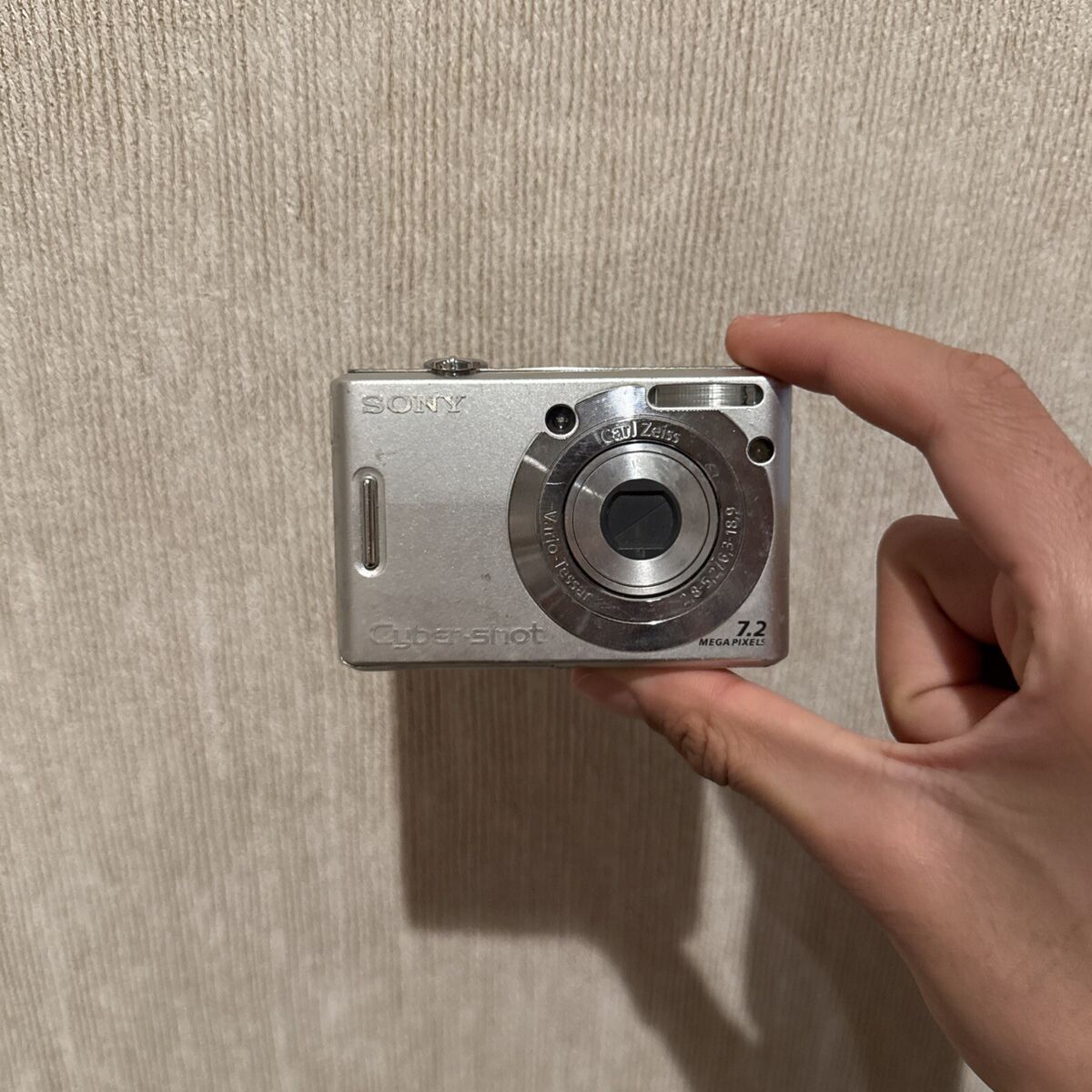 Sony Cyber-shot DSC-W35 7.2MP Digital Camera - Silver for Sony Cyber-shot DSC-W35 7.2MP Digital Camera - Silver for