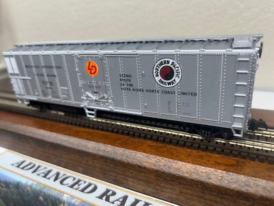 #ad #ad NORTHERN PACIFIC 50ft MECHANICAL REEFER HO Scale quot; VISTA quot;Logo NEW DISPLAY $19.95