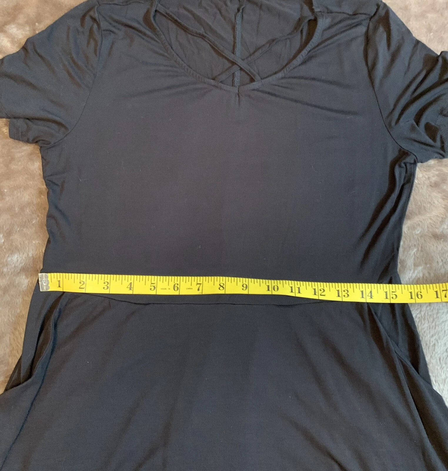 MIU MIU Abito da donna Se Miu grande nero manica corta collo rotondo con tasche poli spandex