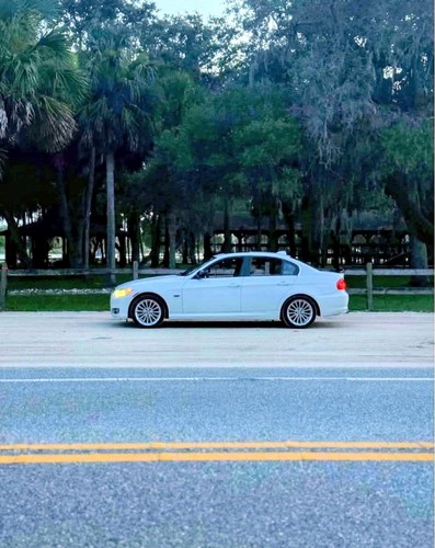2011 BMW 3-Series XI