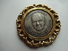 Ältere Brosche " Anhänger aus Metall "Bundespräsident Heinrich Lubke - 1894-1972
