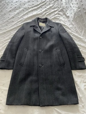 Vintage Aquascutum Men's Coat - Tagged Size 40 Tall - Grey