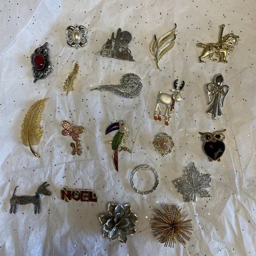 Vintage Costume Jewelry Pins, 20-Pack, Signed and Unsigned, Wearable