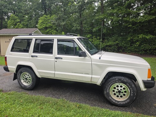 1996 Jeep Cherokee SPORT