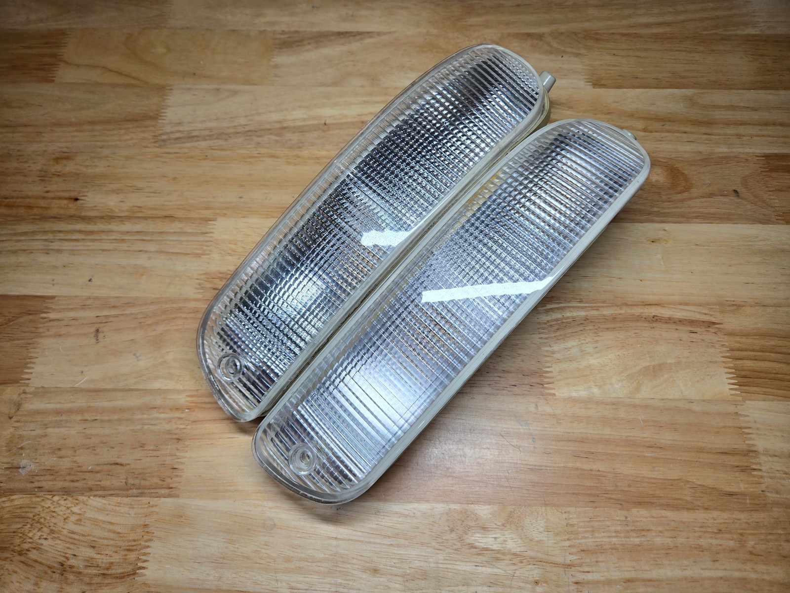 Ferrari F355 Side repeater light P/N 157511