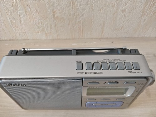 Radio portable FM/MW/LW Sony ICF-M60L RDS / worldwide shipping - Foto 3 di 7