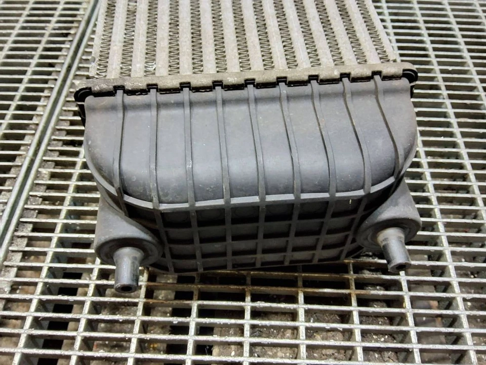 Radiatore intercooler SsangYong Tivoli 2018 2371035600 Diesel SKE52972 48900 - Immagine 4 di 4
