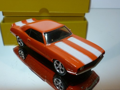 ZAUGG MODELS CHEVROLET CAMARO 1969 - ORANGERED 1:43 - EXCELLENT IN BOX - Picture 10 of 11