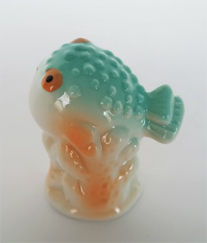 Adorable juego de coctelera de sal y pimienta de cerámica azul blanco y rosa - Imagen 3 de 8