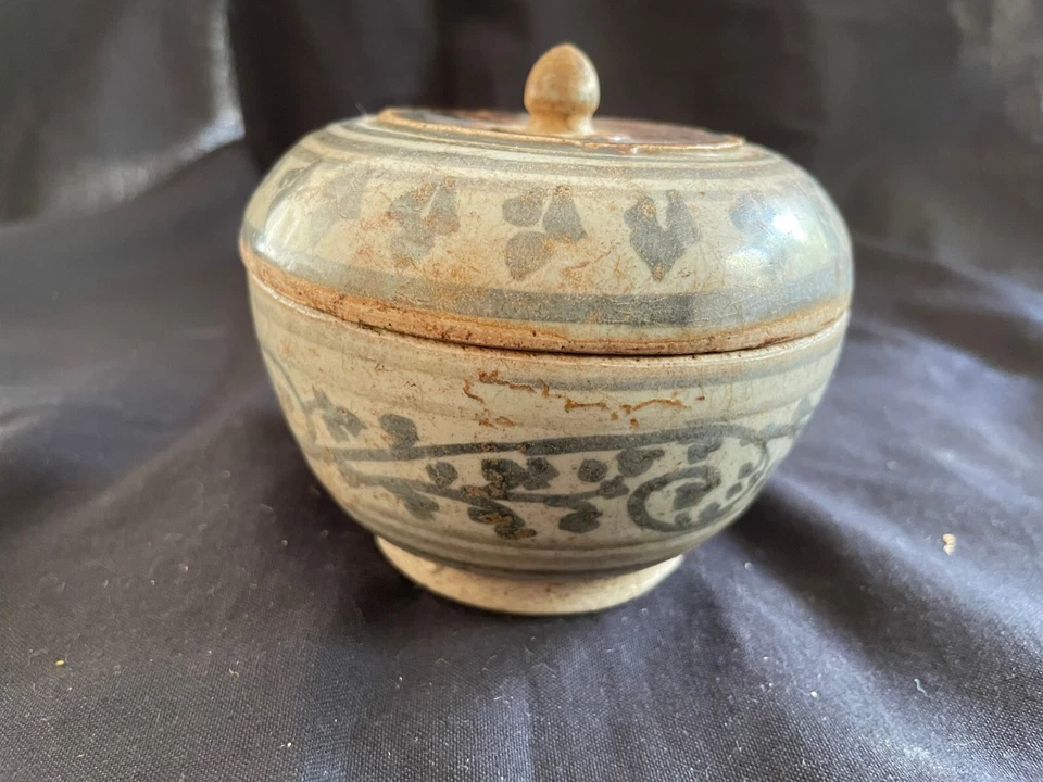 Antique 15th C pottery, Sawankhalok ceramic box, Swankalok Thailand Siam - Image 4 of 4