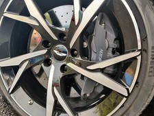 ASTON MARTIN DBS SUPERLEGGERA BRAKE SYSTEM CALIPERS VENTED DISCS CARBON CERAMIC
