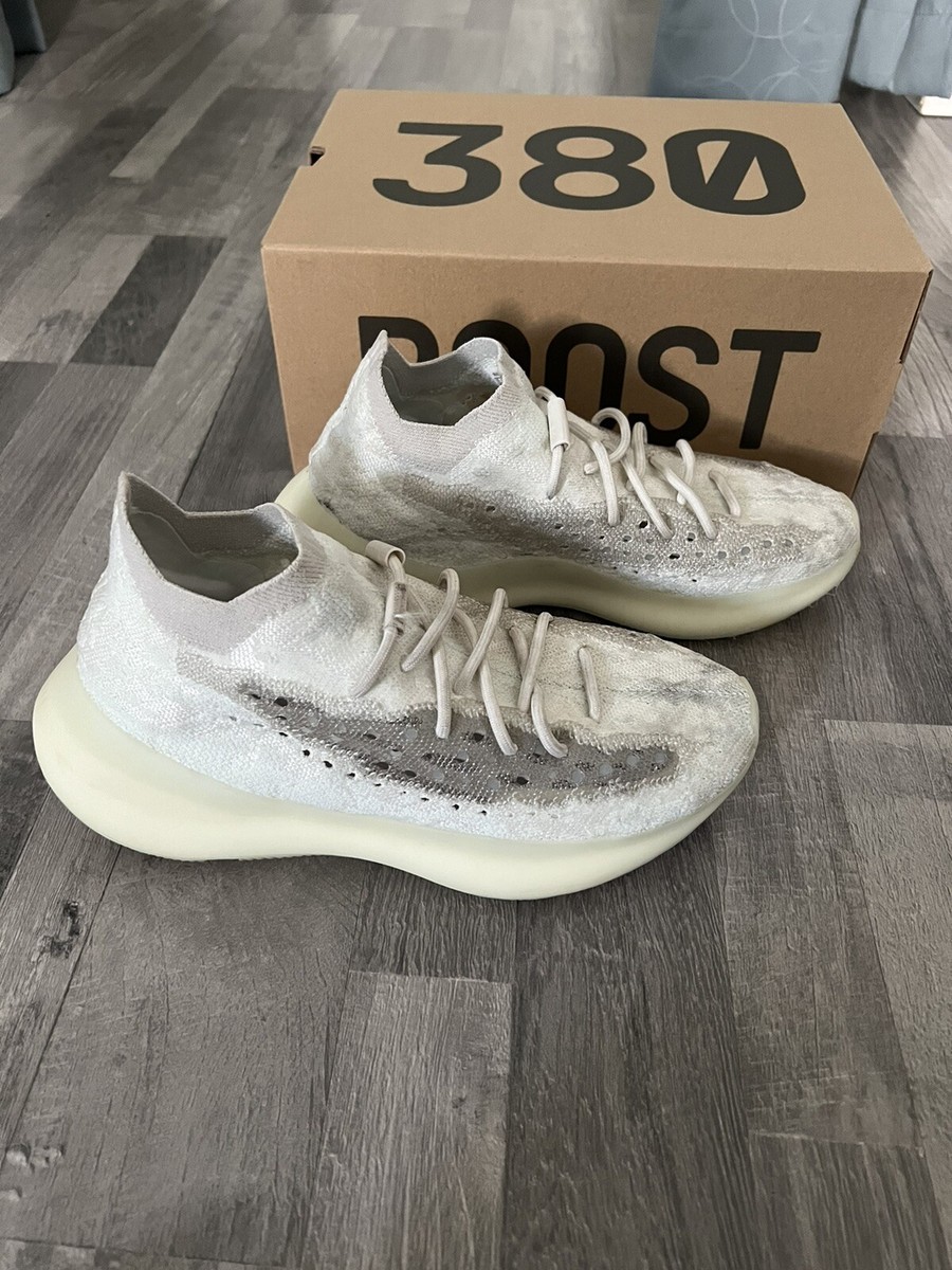 yeezy calcite on feet