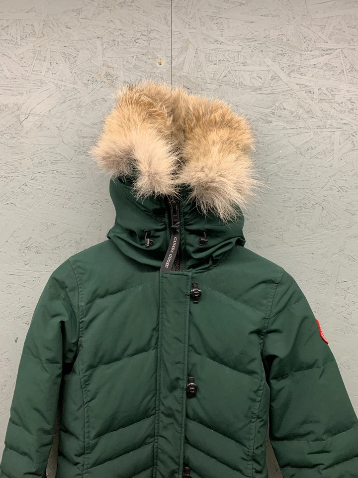 Casaco de inverno feminino Canada Goose Lorette Parka XS verde com capuz acolchoado - Imagem 2 de 4