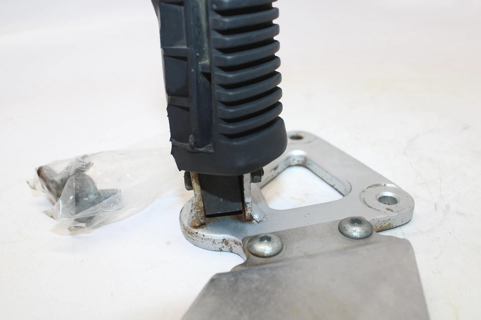 Juego trasero derecho izquierdo Suzuki GS500E 1993 estriberas conductor Foto 4 de 4