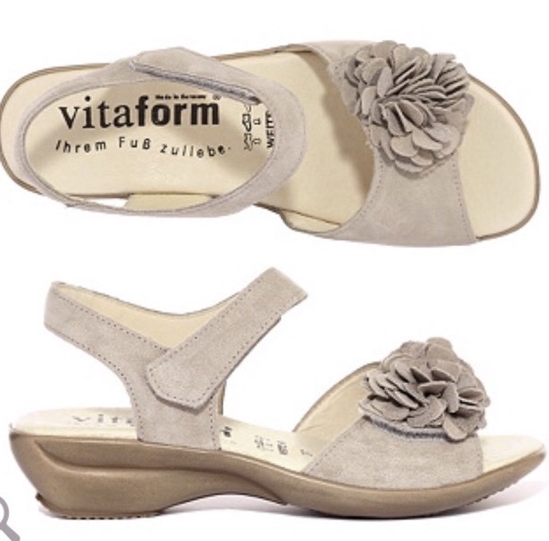 VITAFORM Sandaleette Veloursleder Zierblüte Klettverschluss Gr.39 VITAFORM Sandaleette Veloursleder Zierblüte Klettverschluss Gr.39