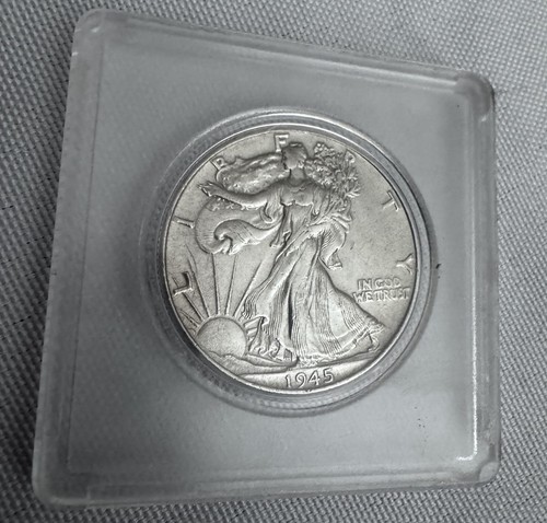 1945 Walking Liberty Half Dollar Rare With errors Coins In Amazing Condition - Picture 1 of 2