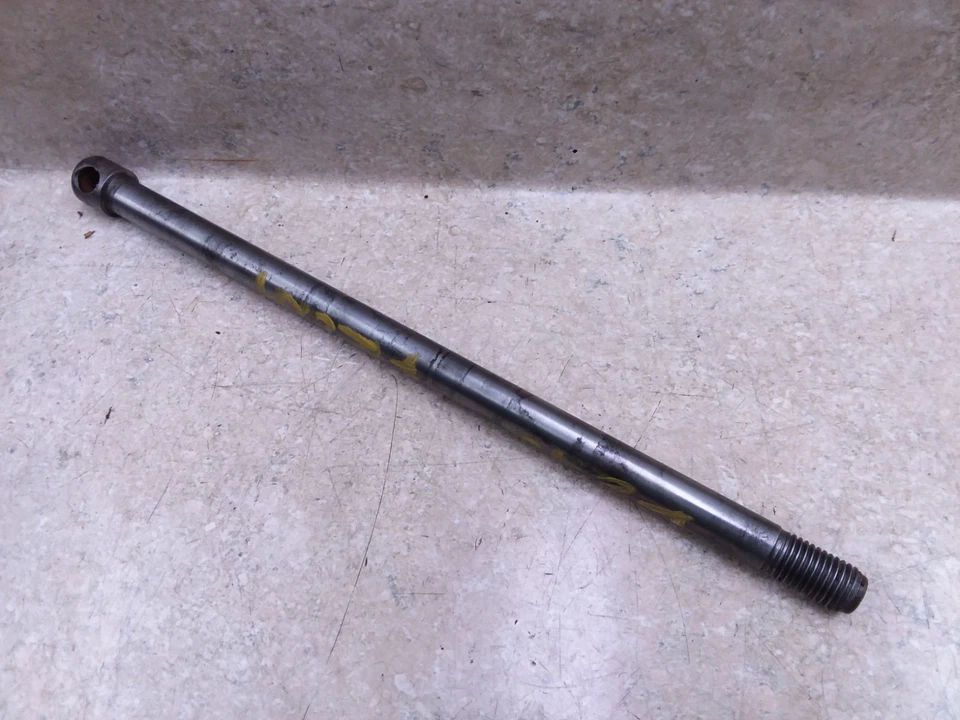 Tornillo de eje de rueda delantera Bultaco 360 Pursang MKVII modelo 121 MK7 1974 de colección ANS-B240 Foto 4 de 4