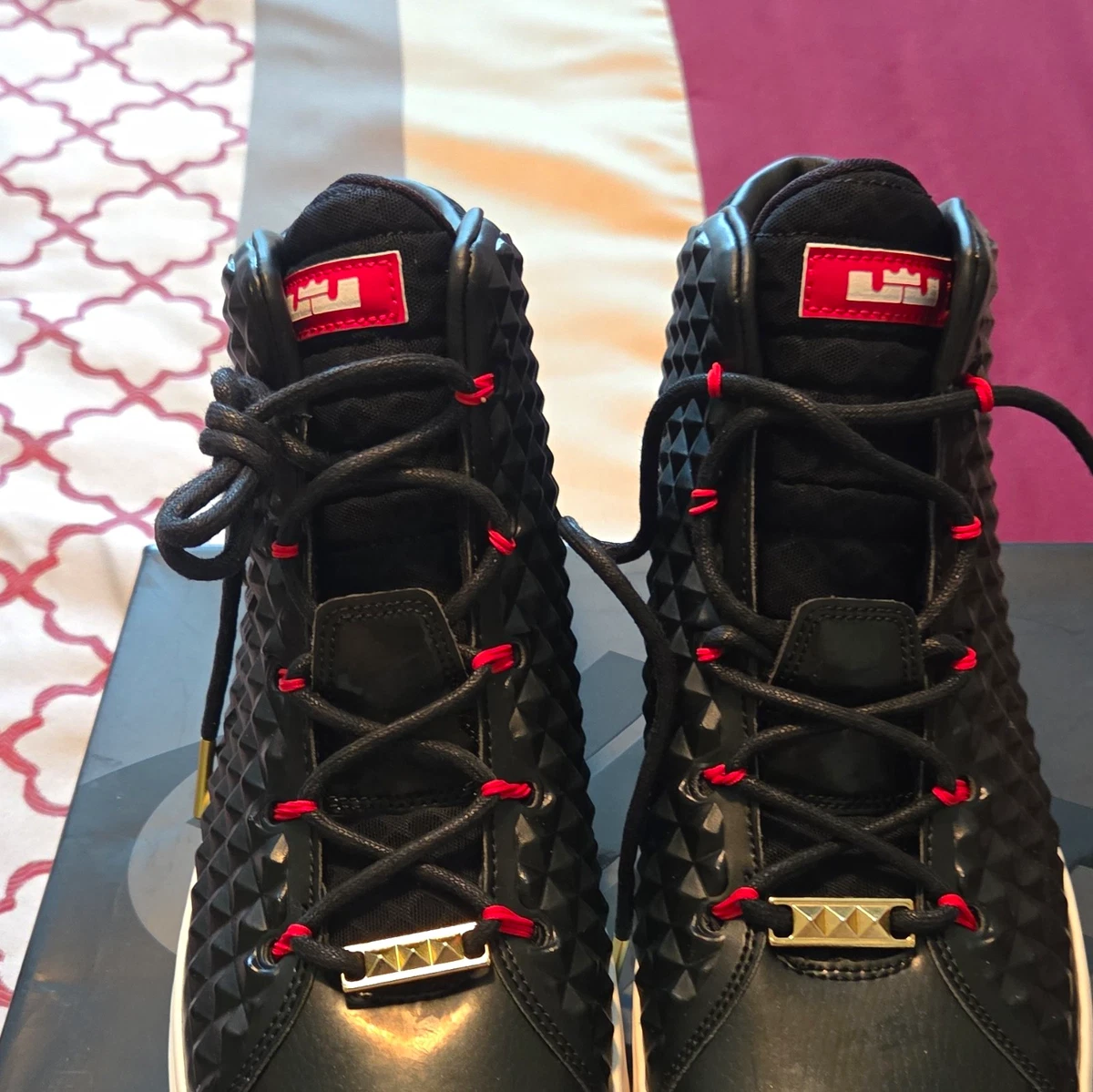 Nike LeBron 12 NSW Lifestyle QS Men’s Sneaker Black/Red 716417-001