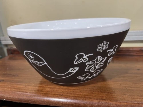 VINTAGE "CHARM Inspired by PYREX BIRDS of a FEATHER" 10C/2.3L BOWL,+++Condi.