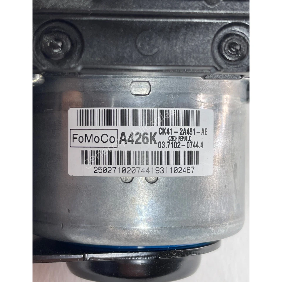 GENUINE OEM FORD TRANSIT 150 250 350 15-19 VACUUM PUMP CK4Z-2A451-DFC CK41-2A451 - Image 2 of 4