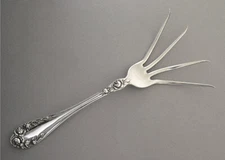 R. Wallace & Sons Mfg. Co. LETTUCE SERVING FORK  Pat. 1898 ~ Rose pattern