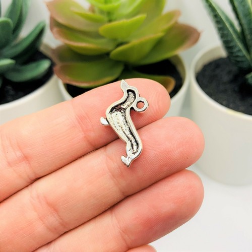 4, 20 or 50 Silver Dachshund Wiener Dog Charms - US Seller- AS248 - Bild 3 von 4