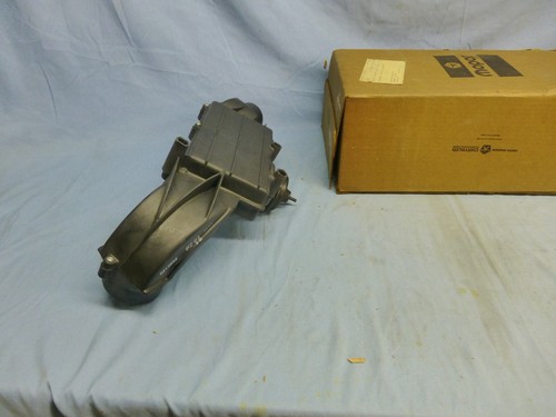 NOS Mopar Engine Computer ECU ECM Combustion Controller 1.7L Part# 5213892 - Picture 4 of 7