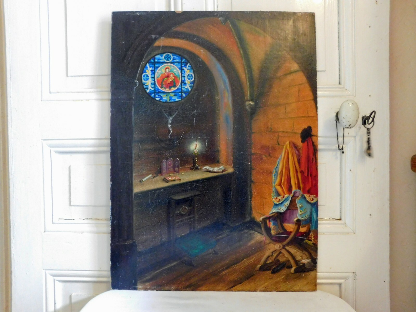 Pequeña Capilla Con Vitrail Y Con Vela De Aceite Sobre Panel Escuela Francesa XX