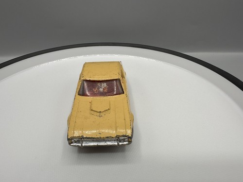 Vintage 1976 Matchbox K-59 Ford Capri II Yellow Diecast Car by Lesney - Picture 9 of 10