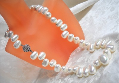 BAROQUE MAJORCA/MALLORCA PEARL NECKLACE WHITE IRIDESCENT PEARLS RHODIUM CLASP