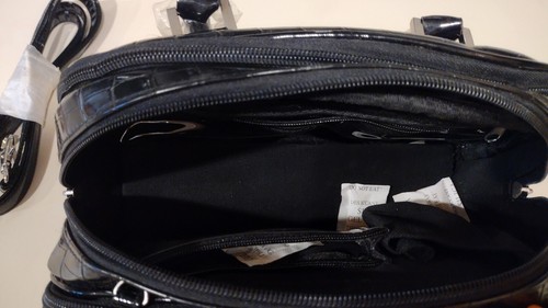 Black Purse - Picture 5 of 7
