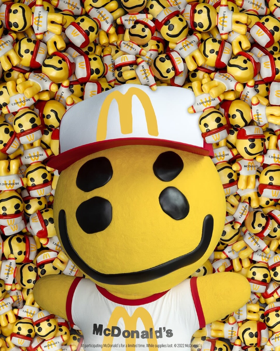 アメリカ限定 大人のハッピーセット CPFM happy meal toy アメリカ限定 CPFMコラボ4点セット 大人のハッピーセット