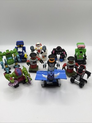 Z BOTS Action Figure lot Of 11 vintage 1990's Galoob Micro Machines zbots robots