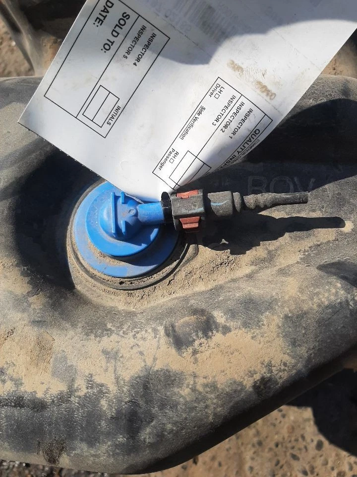 Chevrolet Sonic 2012-2016 tanque de combustible motor de 1,4 L 12,2 galones 96896415 Foto 2 de 4