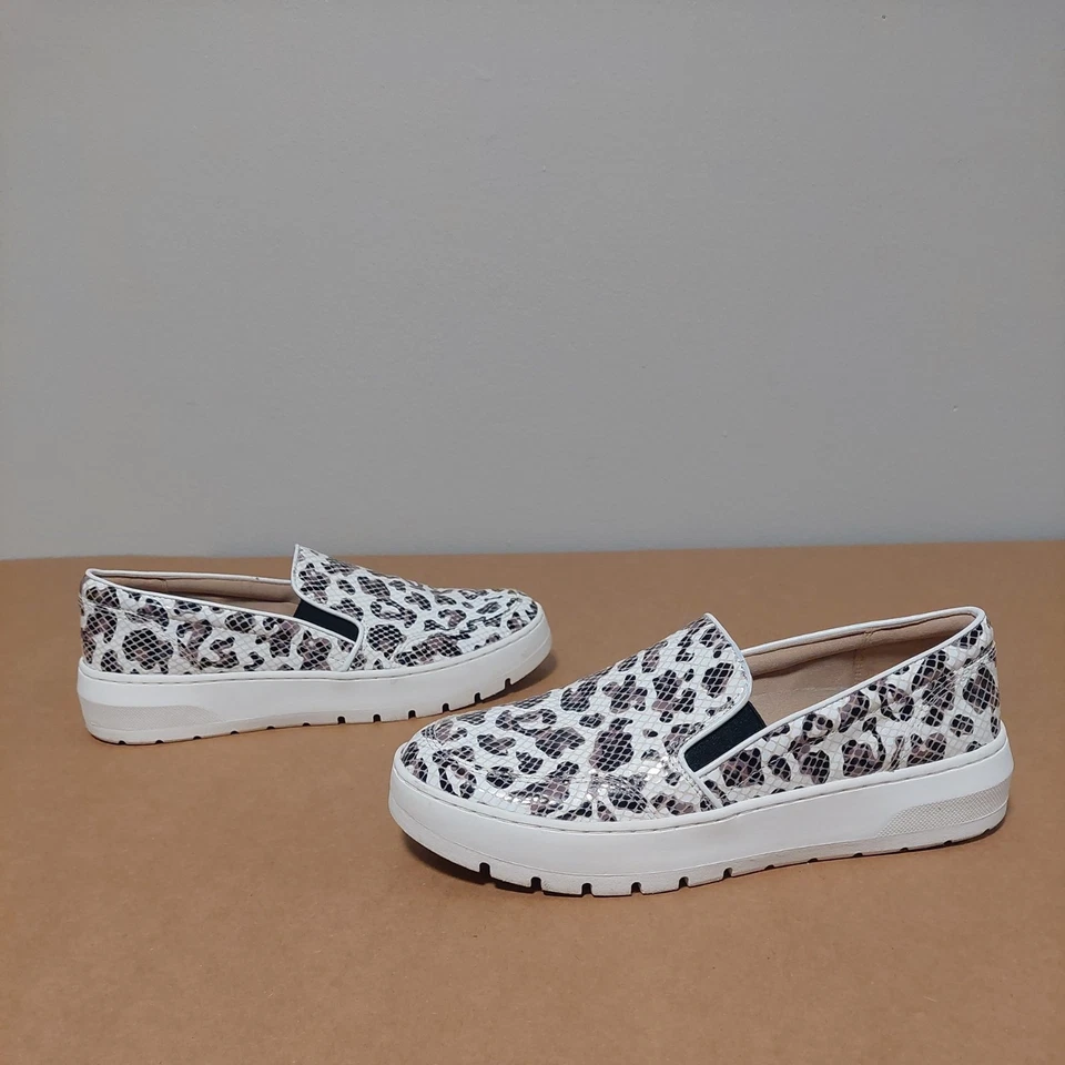 Zapatilla deportiva sin cordones Vionic Dinora para mujer con plataforma marrón estampado animal talla 7 cómoda Foto 2 de 4